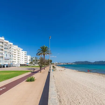 Hébergement de vacances Apto Con Terraza 203 *